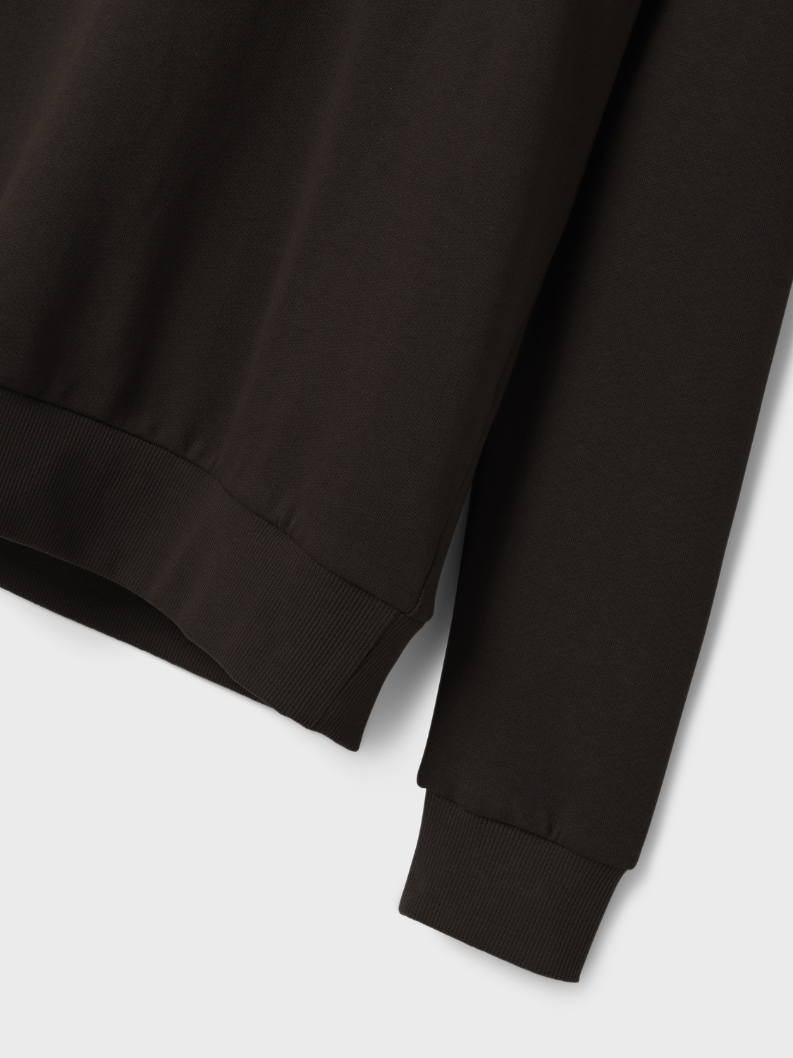 model_shot-front_full